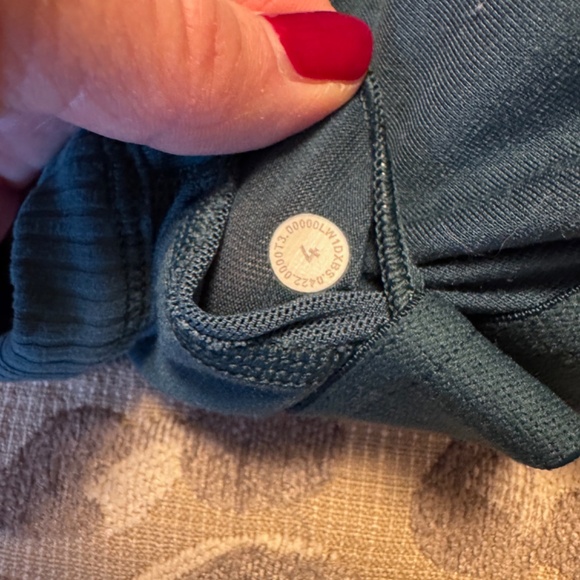 Lululemon Ribbed Nulu Racerback Yoga Tank Top  Size 4 in Green Jasper - Picture 5 of 7